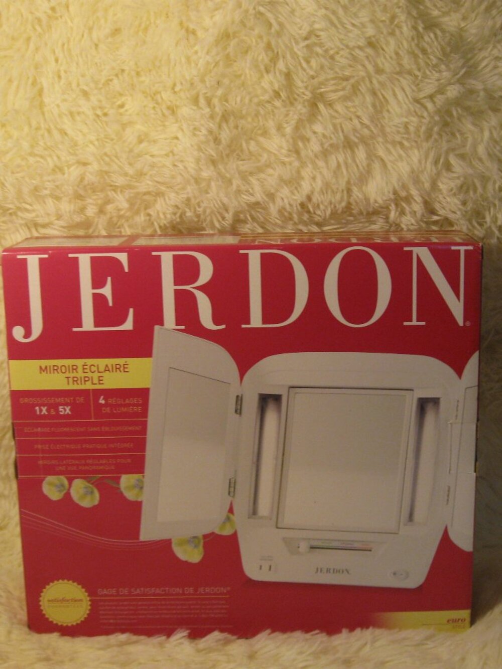 Jerdon Makeup mirror 5x magnification new